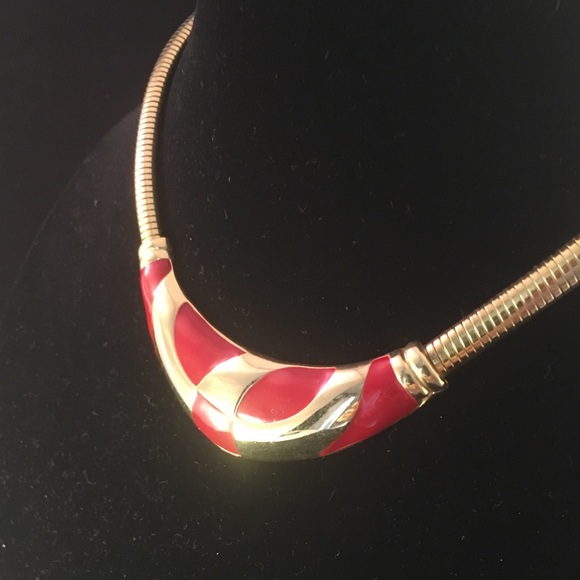 80’s Vintage Gold/Red Enamel Omega Necklace - Picture 5 of 7